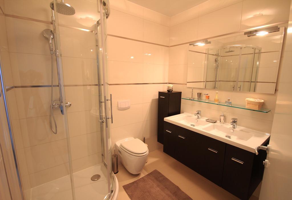 Apartments Villa Mantinela Malinska Cameră foto